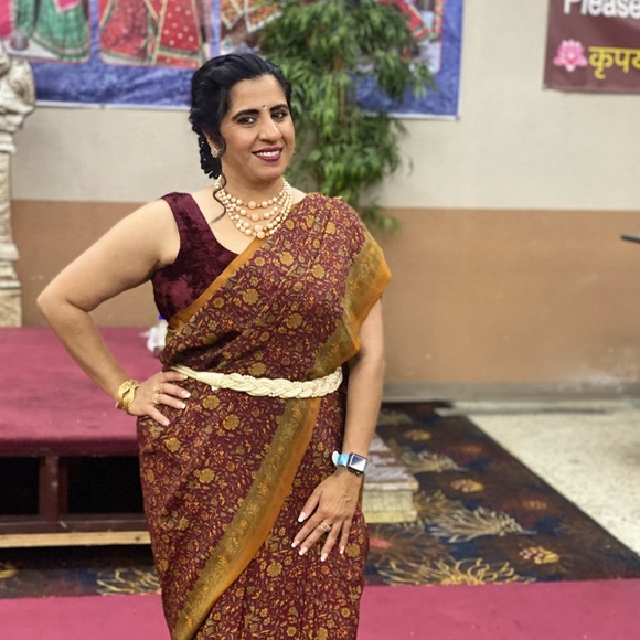 Meet your posher . Part 2 - Picture 5 of 5